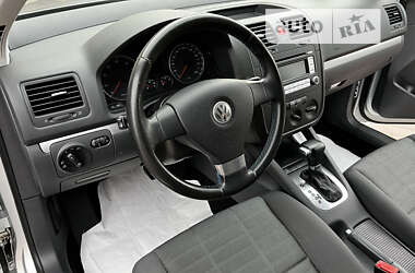 Хэтчбек Volkswagen Golf 2007 в Калуше