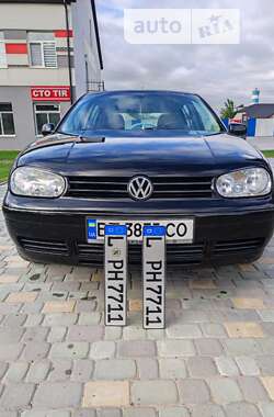 Хэтчбек Volkswagen Golf 2000 в Чемеровцах