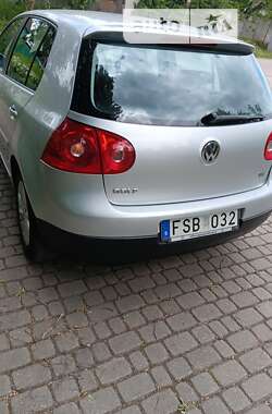 Хэтчбек Volkswagen Golf 2008 в Полтаве