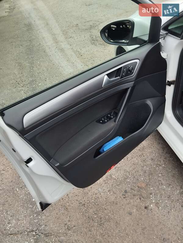 Универсал Volkswagen Golf 2014 в Одессе фото 10 Универсал Volkswagen Golf 2014 в Одессе