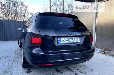 Универсал Volkswagen Golf 2008 в Рокитном