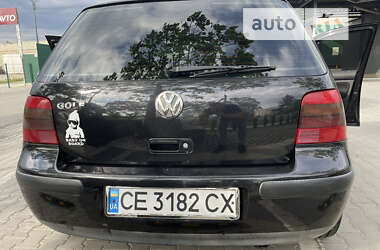 Хэтчбек Volkswagen Golf 2001 в Черновцах