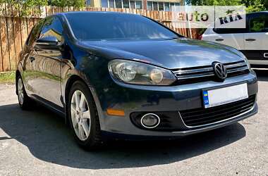 Хэтчбек Volkswagen Golf 2010 в Днепре