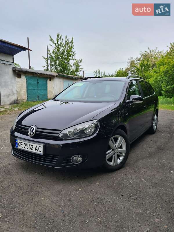 Универсал Volkswagen Golf 2013 в Першотравенске