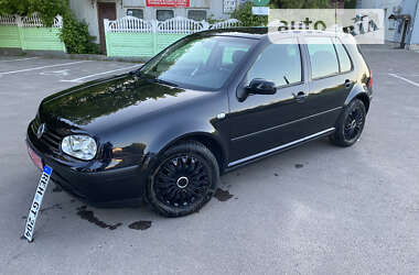 Хетчбек Volkswagen Golf 2003 в Дубні