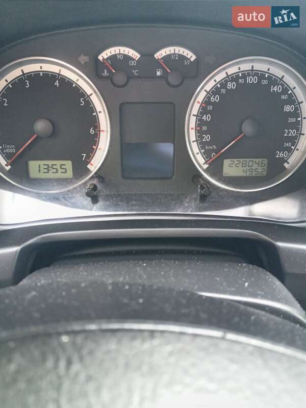 Универсал Volkswagen Golf 2003 в Львове