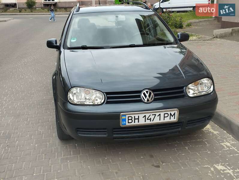Volkswagen Golf 2003