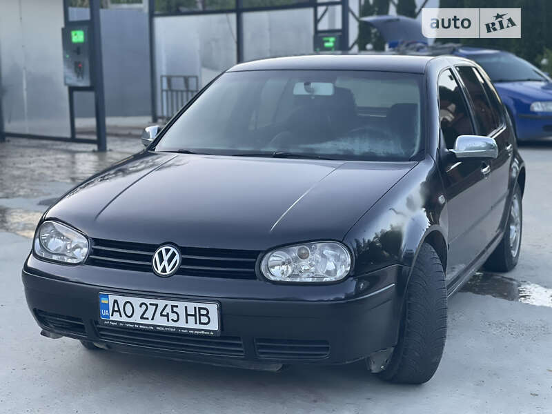 Хетчбек Volkswagen Golf 2000 в Яремчі