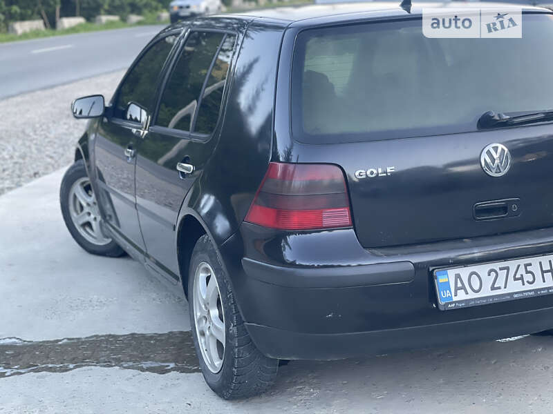 Хетчбек Volkswagen Golf 2000 в Яремчі