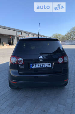 Хэтчбек Volkswagen Golf 2007 в Вознесенске