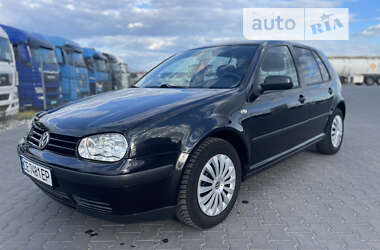 Хэтчбек Volkswagen Golf 2001 в Черновцах