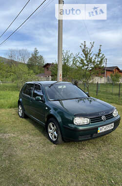 Хэтчбек Volkswagen Golf 2003 в Яремче