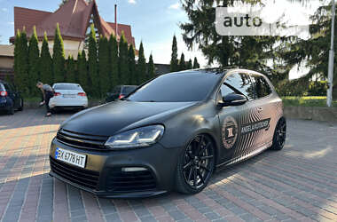 Хэтчбек Volkswagen Golf 2010 в Староконстантинове