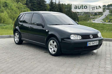 Хэтчбек Volkswagen Golf 2001 в Тернополе