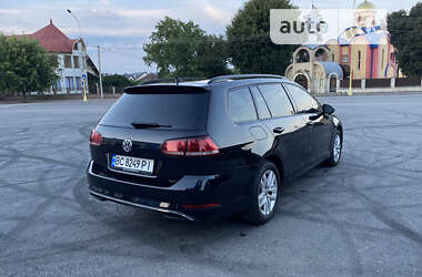 Универсал Volkswagen Golf 2017 в Киеве