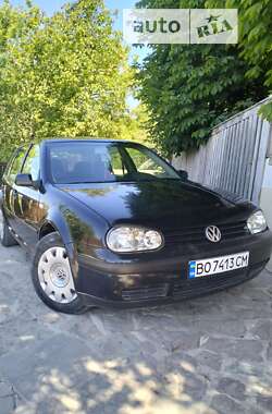 Хэтчбек Volkswagen Golf 2003 в Чорткове