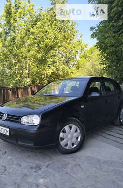 Хэтчбек Volkswagen Golf 2003 в Чорткове