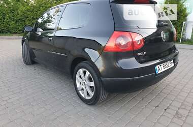 Хэтчбек Volkswagen Golf 2007 в 
