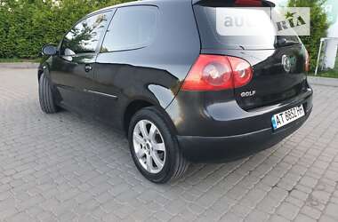 Хетчбек Volkswagen Golf 2007 в Надвірній