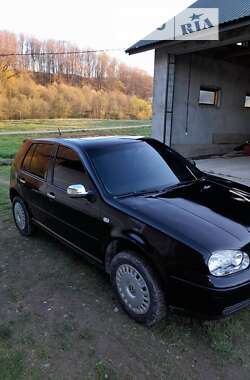 Хетчбек Volkswagen Golf 1997 в Вижниці