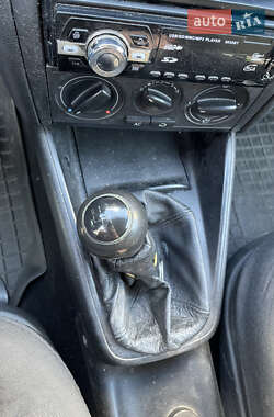 Універсал Volkswagen Golf 2002 в 