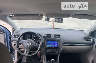 Хетчбек Volkswagen Golf 2009 в Миколаєві