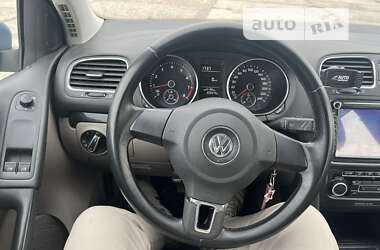 Хэтчбек Volkswagen Golf 2009 в Николаеве