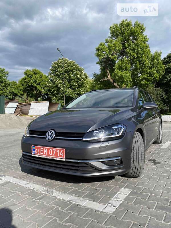 Универсал Volkswagen Golf 2017 в Тернополе