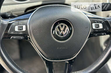 Хэтчбек Volkswagen Golf 2013 в Львове