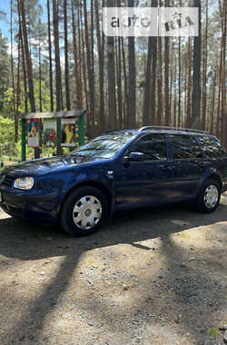Универсал Volkswagen Golf 2000 в 