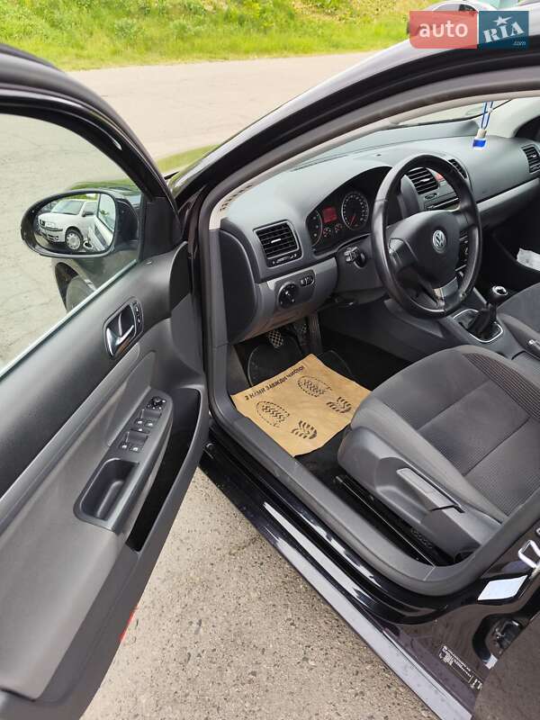 Универсал Volkswagen Golf 2009 в Полтаве