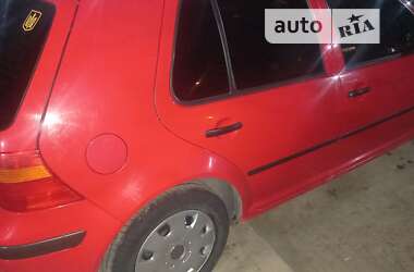 Хетчбек Volkswagen Golf 1998 в Дніпрі