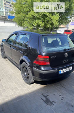 Хэтчбек Volkswagen Golf 2002 в Черновцах