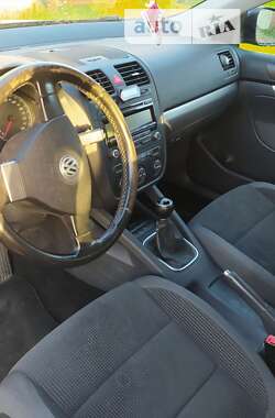 Універсал Volkswagen Golf 2009 в Львові