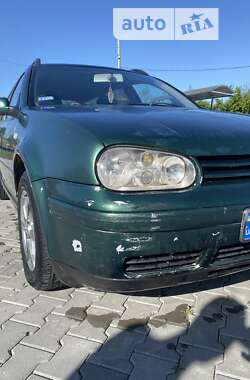 Універсал Volkswagen Golf 2000 в Герці