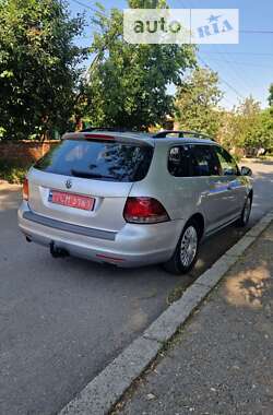 Универсал Volkswagen Golf 2010 в Николаеве