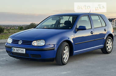 Универсал Volkswagen Golf 2000 в Ровно