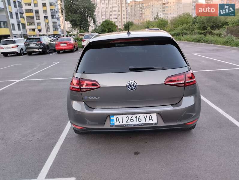 Хэтчбек Volkswagen Golf 2016 в Борисполе