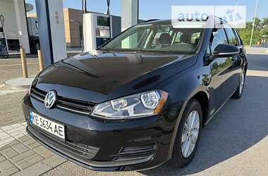 Универсал Volkswagen Golf 2015 в Днепре