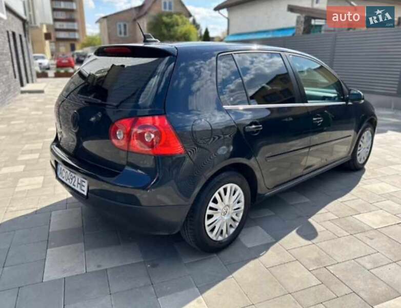 Хэтчбек Volkswagen Golf 2007 в Любешове