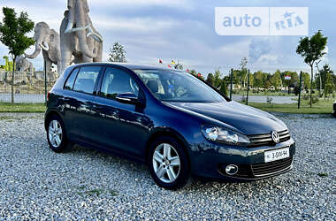 Хетчбек Volkswagen Golf 2010 в Івано-Франківську