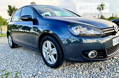 Хетчбек Volkswagen Golf 2010 в Івано-Франківську