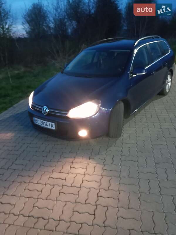 Универсал Volkswagen Golf 2010 в Стрые