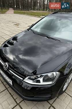 Универсал Volkswagen Golf 2015 в 