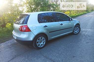 Хетчбек Volkswagen Golf 2004 в Бершаді