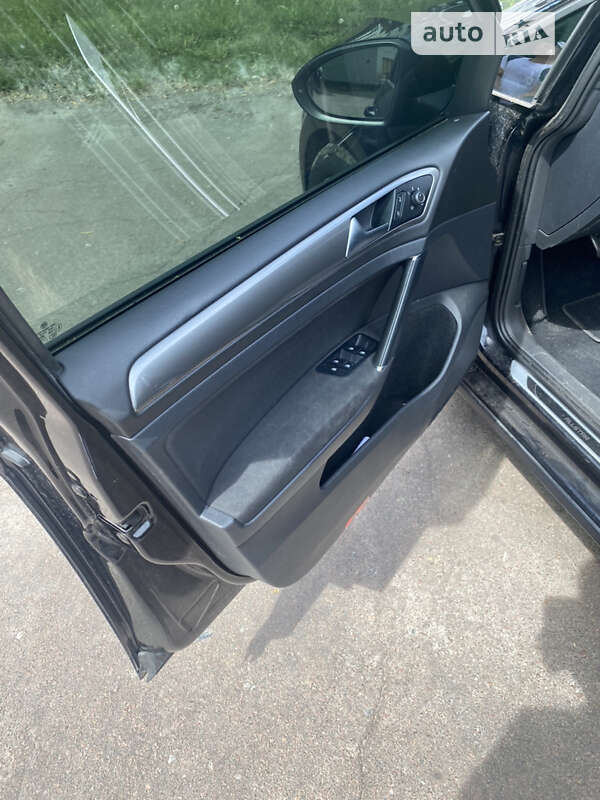 Універсал Volkswagen Golf 2017 в Чернігові фото 7 Універсал Volkswagen Golf 2017 в Чернігові