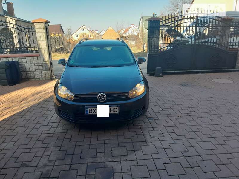 Универсал Volkswagen Golf 2010 в Хмельницком