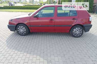 Хэтчбек Volkswagen Golf 1993 в Славуте