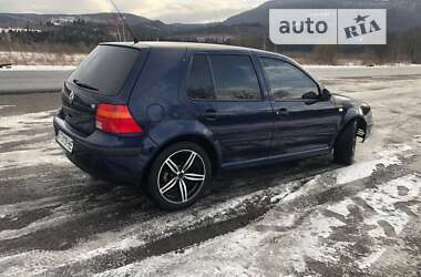 Хетчбек Volkswagen Golf 2000 в Долині