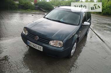 Универсал Volkswagen Golf 2002 в Кременце